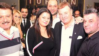 Ünlüler Türkan'a gelmeye devam ediyor