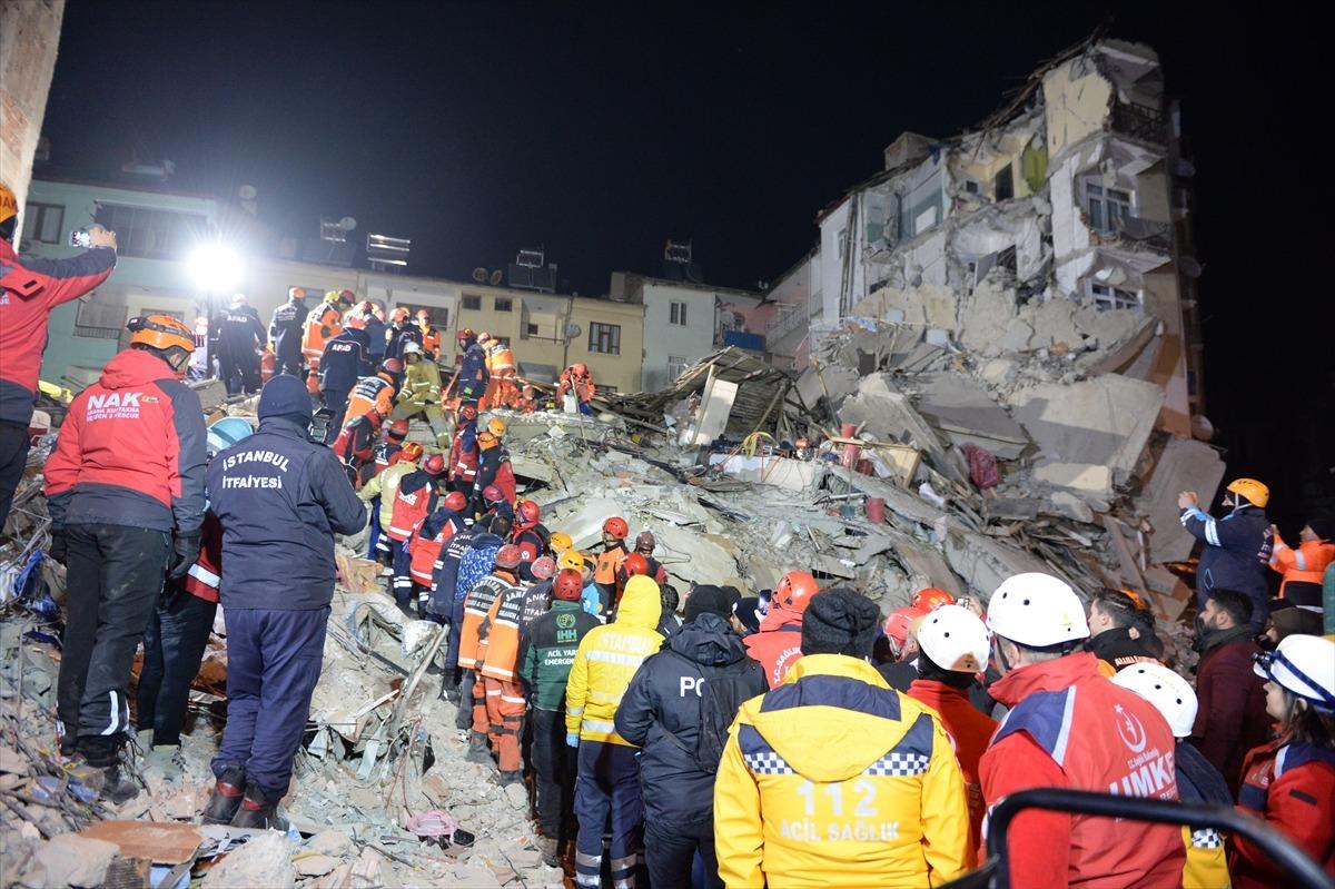 Son dakika: AFAD, Elazığ depremindeki acı bilan&ccedil;oyu a&ccedil;ıkladı! &Ouml;l&uuml; sayısı y&uuml;kseldi
