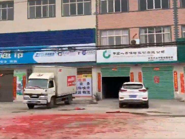 BBC muhabiri Çin'de koronavirüsün yayıldığı eyaleti görüntüledi G3