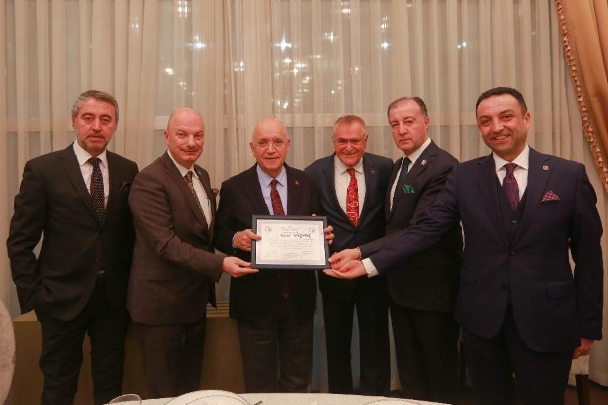 İş insanları Yenimahalle&rsquo;de