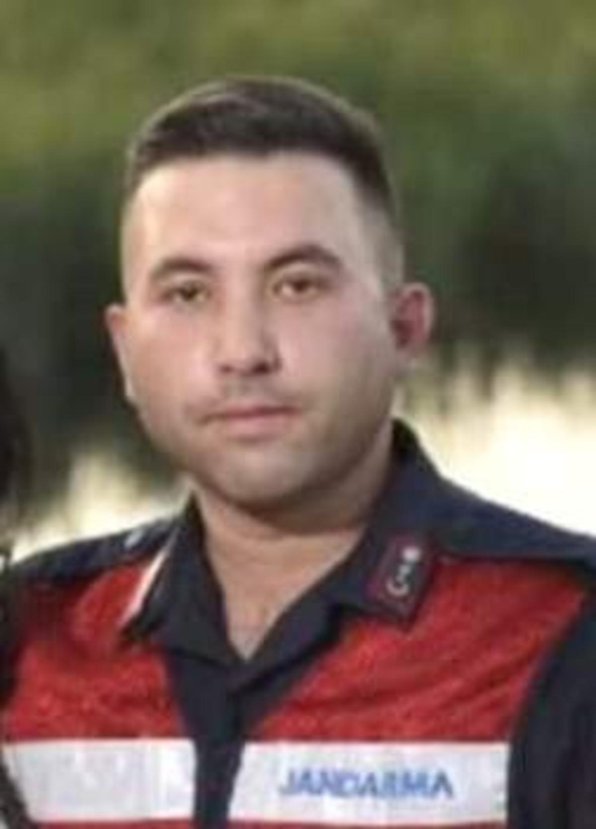 Aydınlı Uzman &Ccedil;avuş silah kazasında şehit oldu