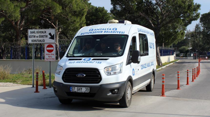 Sahilde kadın cesedi bulundu