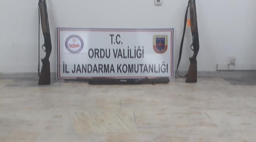 Ka&ccedil;ak avcılık yapan 4 kişiye su&ccedil;&uuml;st&uuml;