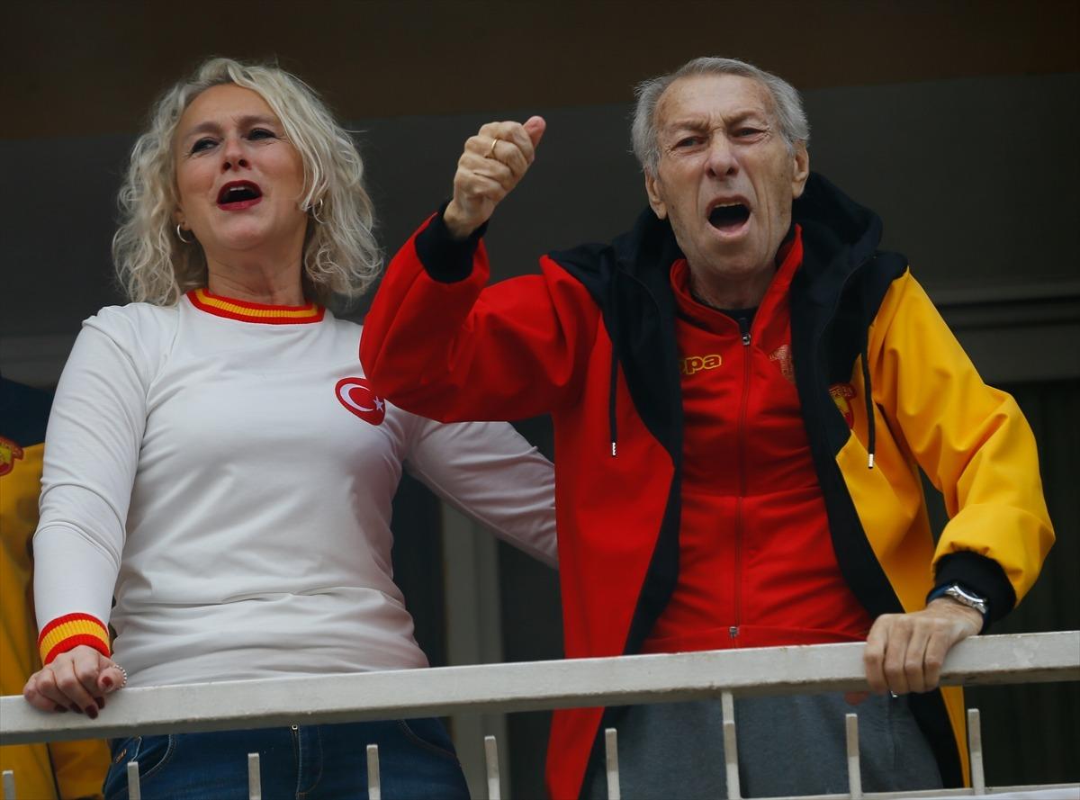 G&ouml;ztepe evine d&ouml;nd&uuml;