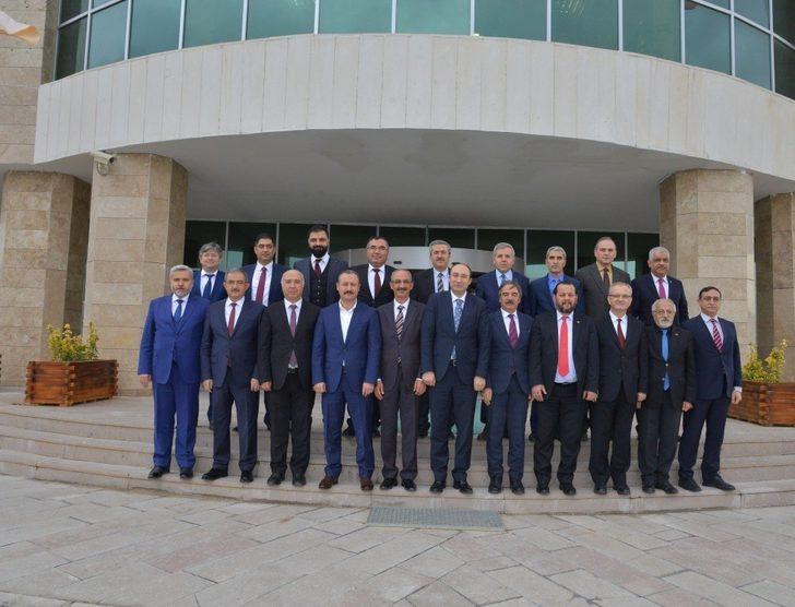 Rektör Akgül, UNİKOP 2020 devir teslim törenine katıldı G4