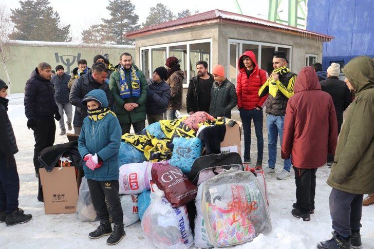 Ağrı Sporlu taraftarlardan Elazığ’a yardım G1