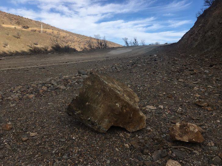 Malatya'da, 2 ilçedeki yollarda deprem sonrası çatlaklar oluştu G1