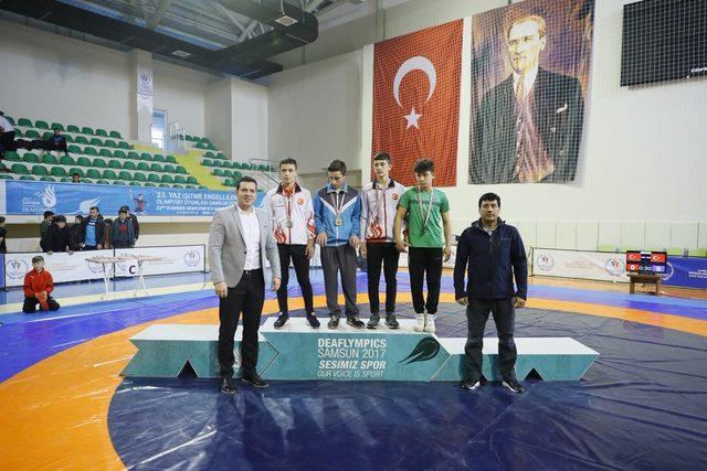 U15 Küçük Yıldızlar Grekoromen Güreş Grup ve Türkiye Şampiyonaları sona erdi