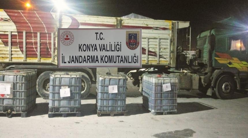 Jandarma&rsquo;dan ka&ccedil;ak akaryakıt operasyonu