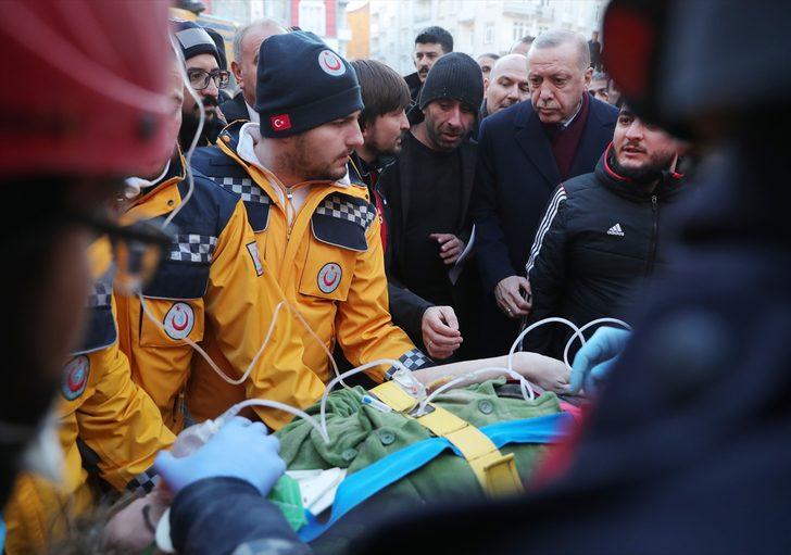 Gazeteci Serdar Akinan'ın Elazığ depremiyle ilgili iddiasına AFAD'dan yalanlama G5