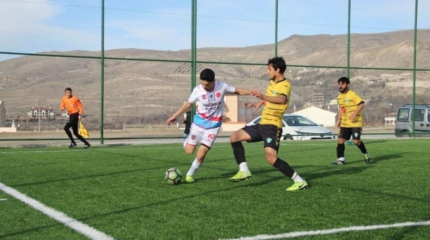 Kayseri 1.Amat&ouml;r K&uuml;me B Grubunda son 3 haftaya girildi