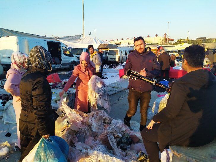 Sosyal medyada fenomen oldu! Gelenler oynamadan gitmiyor G4