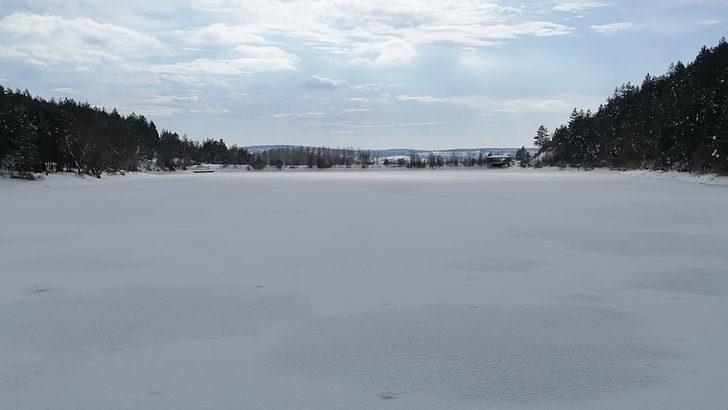 Karabük'te hava sıcaklığı eksi 10 dereceye düştü! Gölet buz tuttu  G2