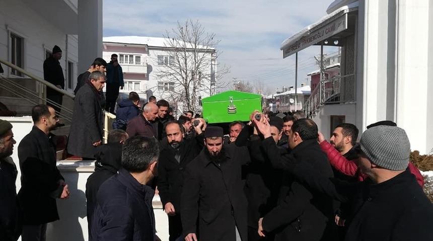 Rekt&ouml;r Şevli, Muhittin Saltık&rsquo;ın cenaze t&ouml;renine katıldı