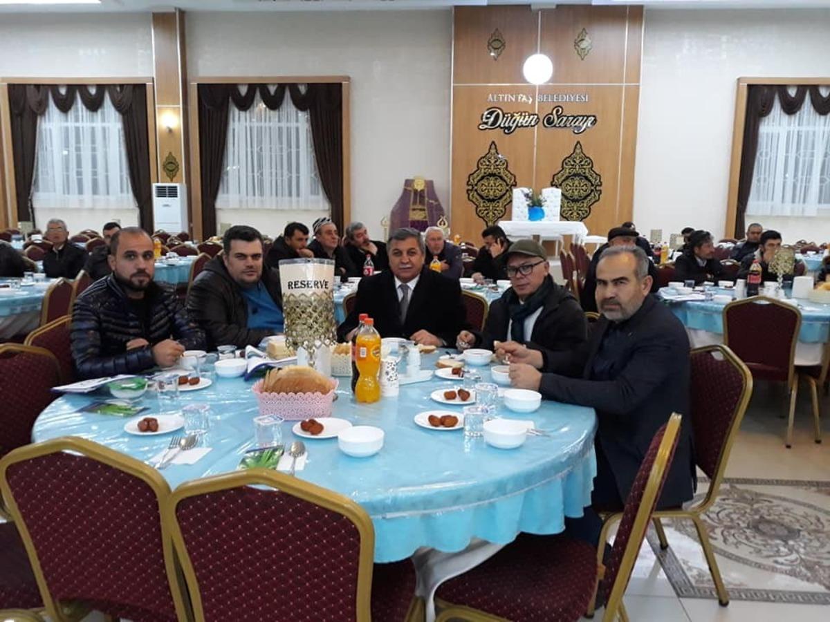 Altıntaş&rsquo;ta pancar &uuml;reticilerine tohum &ccedil;eşitleri anlatıldı