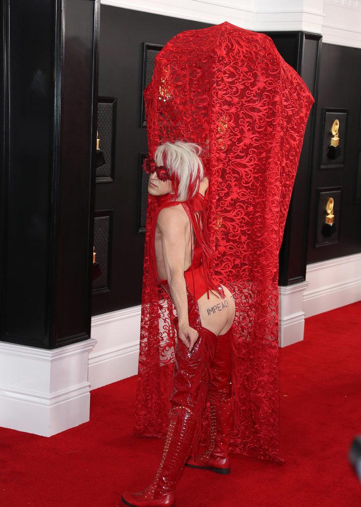 62. Grammy Ödülleri kırmızı halısı olay oldu! İşte gecenin dikkat çekenleri G4