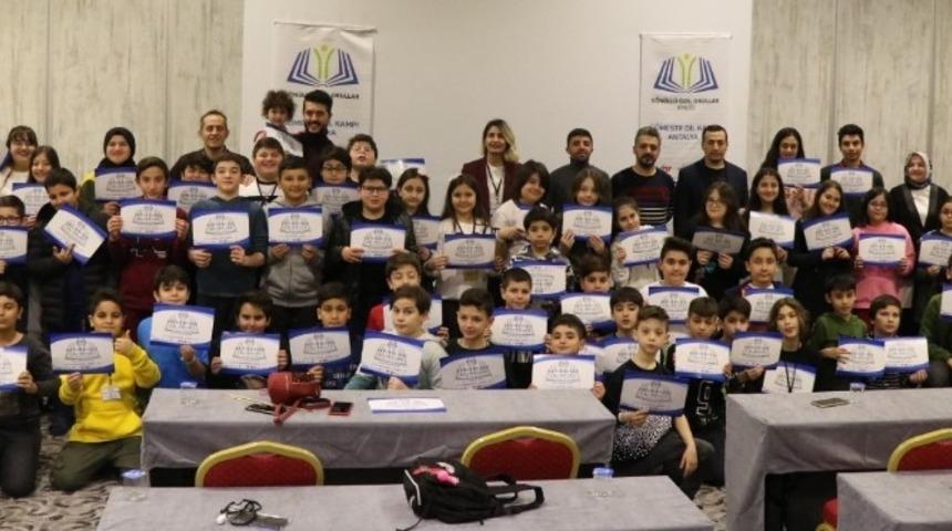 &Ouml;ğrenciler S&ouml;mestr Dil Kamplarına girdi