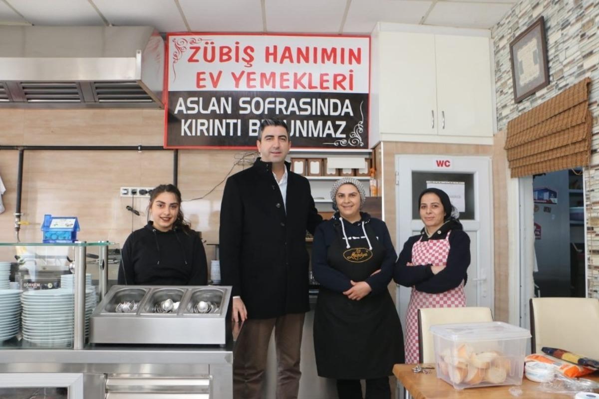 Başkan G&ouml;khan Y&uuml;ksel, Topselvi Mahallesi esnafını ziyaret etti