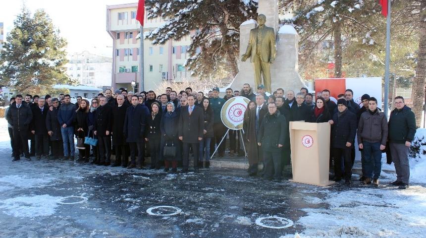 Kapık&ouml;y G&uuml;mr&uuml;k Kapısından yolcu giriş &ccedil;ıkışları y&uuml;zde 65 oranında arttı