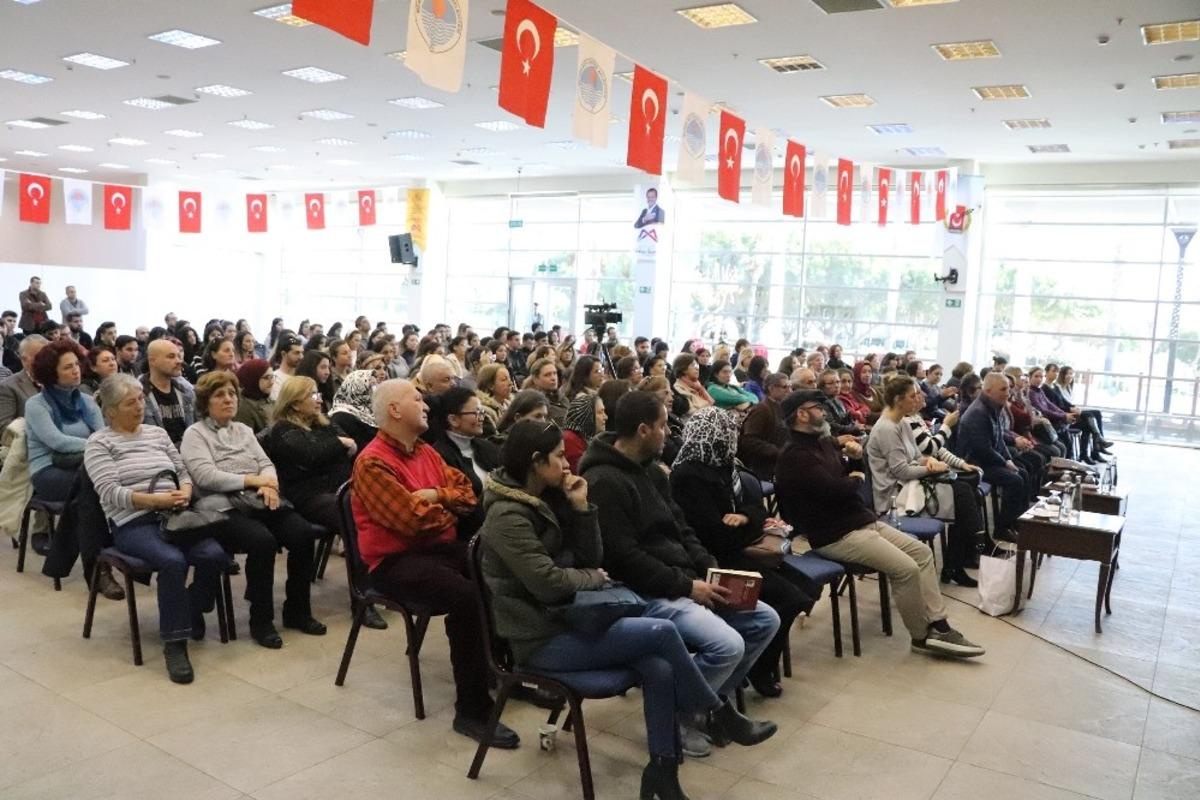 Mersin B&uuml;y&uuml;kşehir Belediyesinin psikoloji seminerleri s&uuml;r&uuml;yor