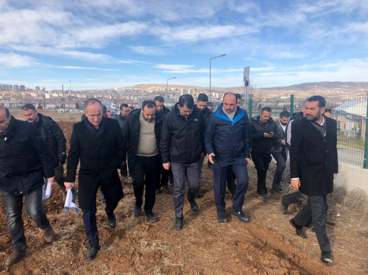Başkan Altay deprem b&ouml;lgesini ziyaret etti