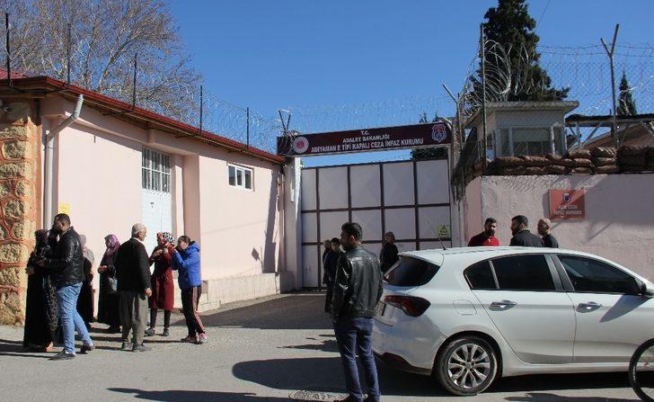 Depremde hasar gören cezaevi tamamen boşaltıldı G3