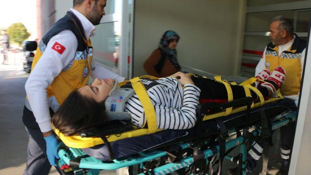 Balkondan düşen Elanur, yaralandı