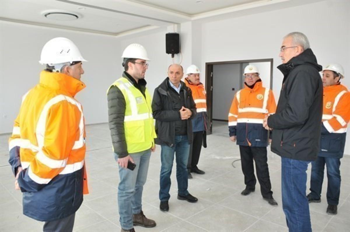 Orman Genel M&uuml;d&uuml;r&uuml; Karacabey, yeni hizmet binasını inceledi