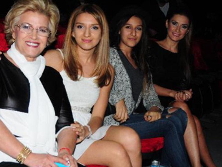 Rafet El Roman konserinde kriz G5