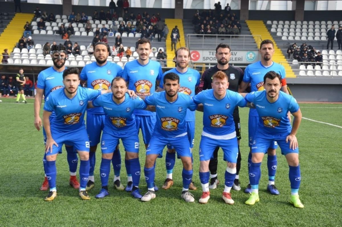 Yunusemre Belediyespor zirve takibini s&uuml;rd&uuml;rd&uuml;
