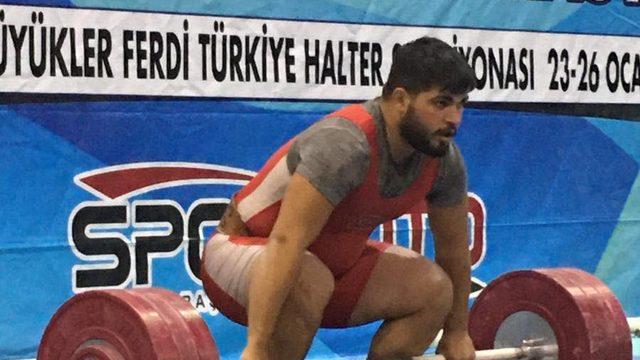 Denizlili halterci 3 rekorla Türkiye şampiyonu oldu