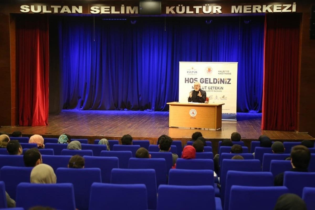 Akt&ouml;r ve yazar Bahadır Yenişehirlioğlu, Kağıthane&rsquo;ye konuk oldu