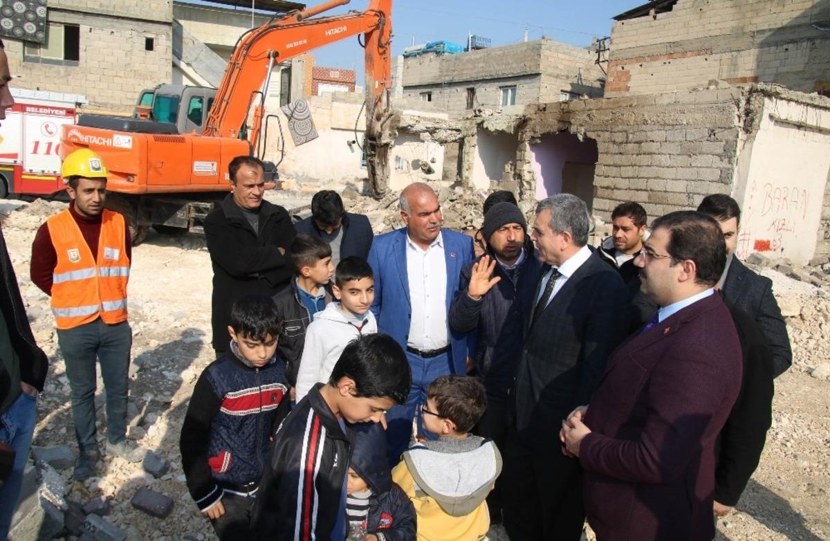 Şanlıurfa&rsquo;da  yeşil alanlar i&ccedil;in yıkım &ccedil;alışmaları başladı