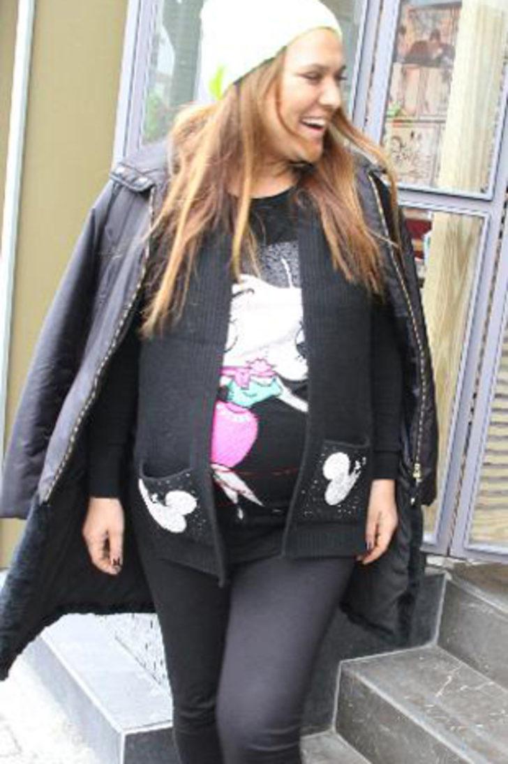 Demet Akalın: Son günler zor geçiyor G1