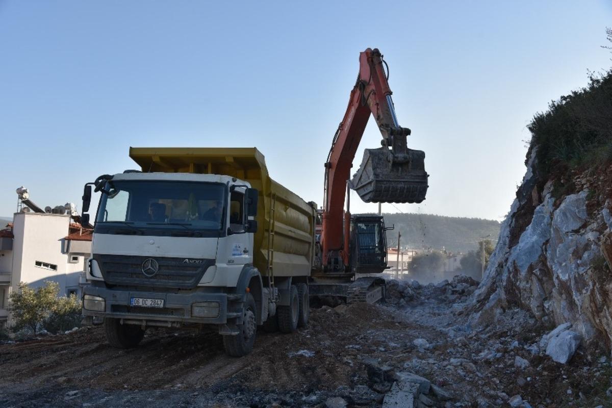 Milas&rsquo;ta okul yollarında g&uuml;venlik artırılıyor