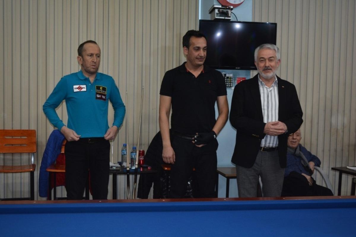 Merhum Bilardocular Okay &Ouml;zt&uuml;rkler ve Ali Yaman d&uuml;zenlenen turnuva ile anıldı