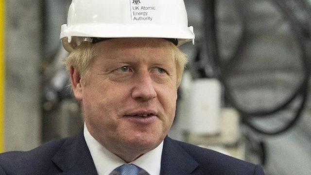 Boris Johnson bilim insanlarını bir süper mıknatısın demiri çektiği gibi çekmek istediğini söyledi