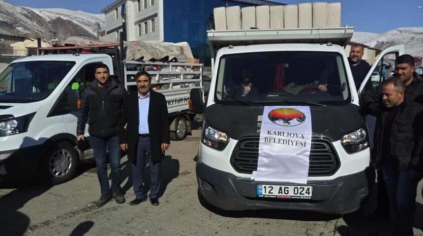 Karlıova&rsquo;dan depremzedelere yardım