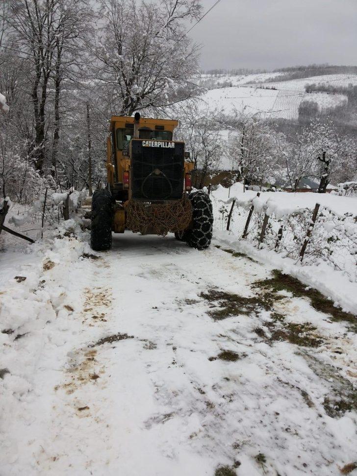 Canik muhtarlarından karla mücadeleye tam not G4