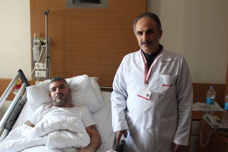 Depremde panikle aşağıya atladı, bacağı ve kalça kemiği kırıldı G3