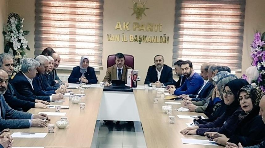 AK Parti Van İl Başkanlığı Yönetim Kurulu Toplantısı yapıldı