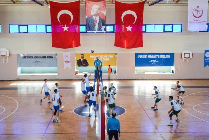 Karacabey Belediyespor hem yeşil sahada hem de salonda dolu dizgin G2