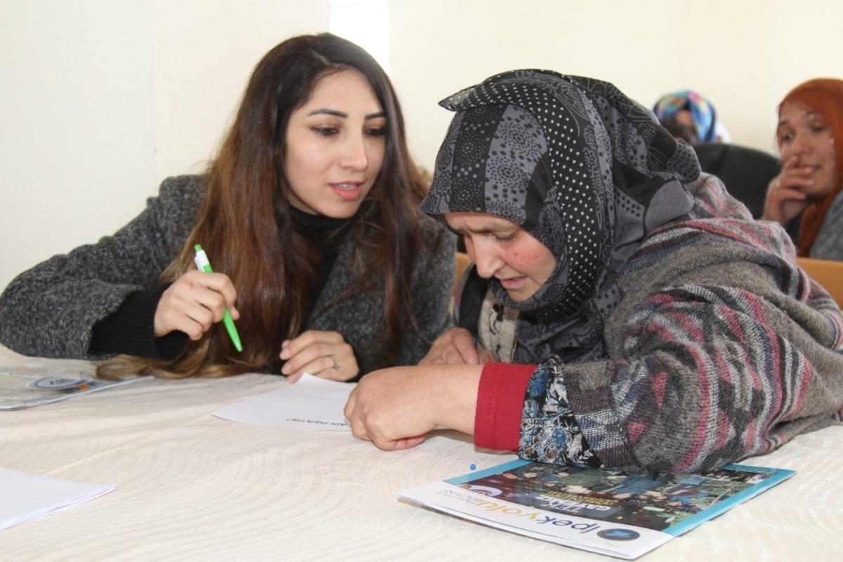 Van&rsquo;da mahalleler arası 45 yaş &uuml;st&uuml; bilgi yarışması