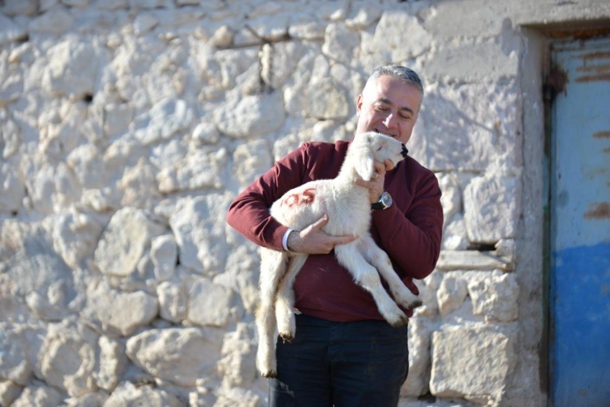 Tarım ve Orman M&uuml;d&uuml;r&uuml; Şahin Uzunyayla&rsquo;da &ccedil;ift&ccedil;ilerle buluştu