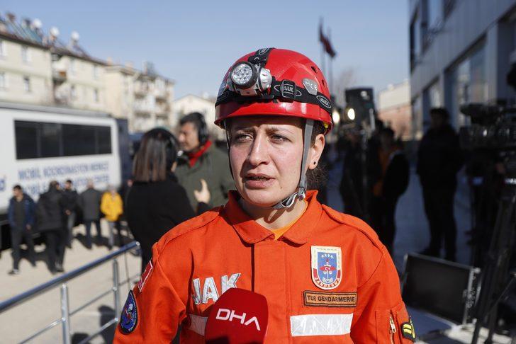 Yüsra bebek ve annesini kurtaran JAK ekipleri, o anları gözyaşlarıyla anlattı G2