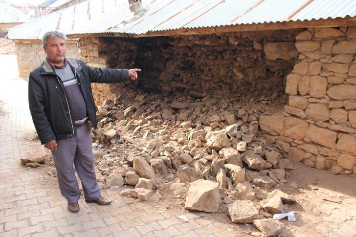 Adıyaman’da deprem sonrası oluşan dev çatlaklar korkutuyor G3