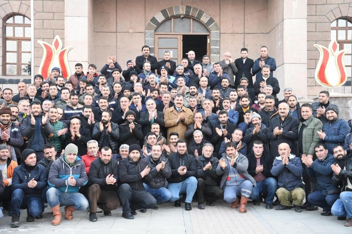 Muş Belediyesinde toplu s&ouml;zleşme sevinci