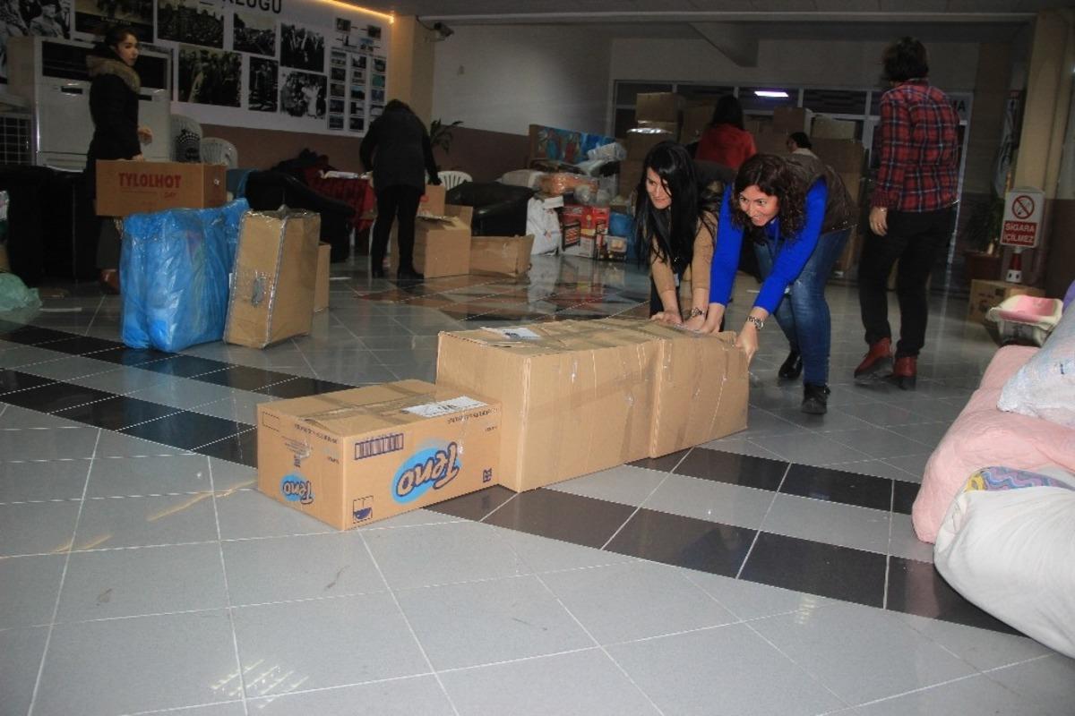 Edremit&rsquo;ten deprem b&ouml;lgesine yardım tırı yola &ccedil;ıktı