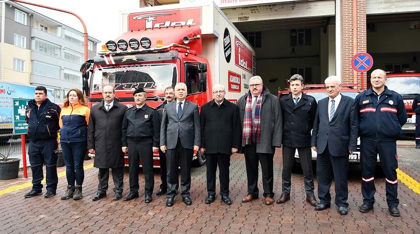 Tekirdağ'dan Elazığ ve Malatya'daki depremzedelere yardım g&ouml;nderildi