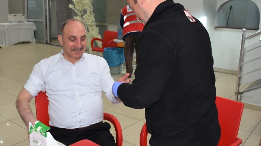 Başkan Kılı&ccedil;&rsquo;tan &lsquo;Kan ver hayat kurtar&rsquo; kampanyasına destek